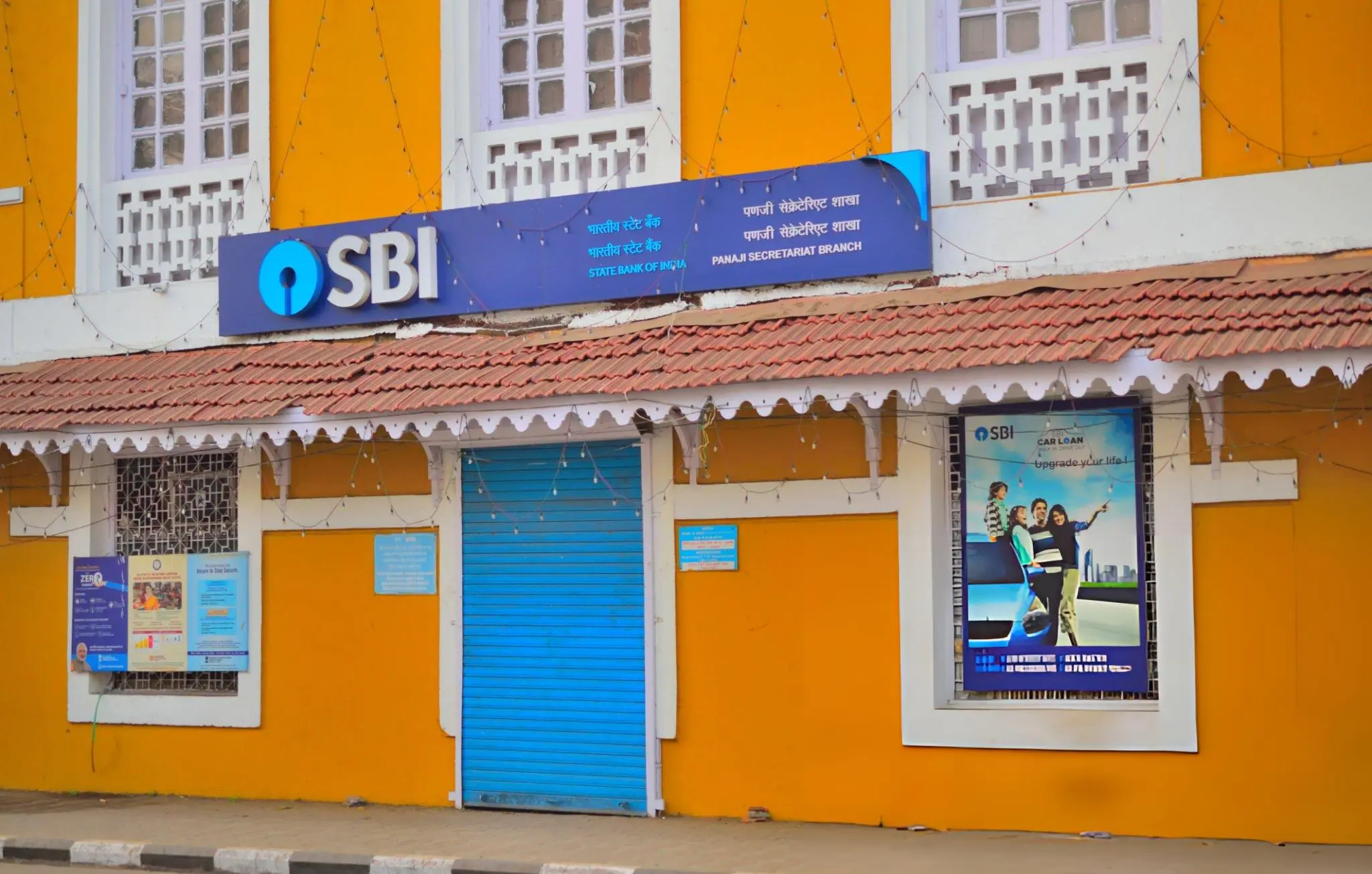Why Banking Stocks Like SBI Rise or Fall Together